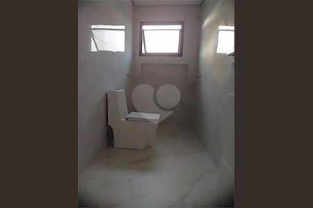 35_photo/94dce64b97.e98a0441d5514113-ATLAS-a251dc4c-d9ed-40cb-bc3e-bf51157b643b.jpg de casa à venda com 3 quartos, 174m² em Santa Cândida, Curitiba