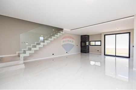 6_photo/94dce64c0b.8cc17f8f7b4e5195-ATLAS-051eda38-43b6-4a5a-bd88-c6f67da0a748.jpg de casa à venda com 4 quartos, 247m² em Santa Cândida, Curitiba