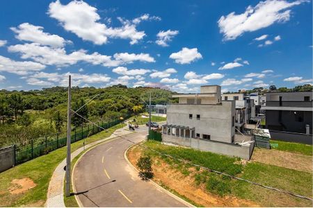 50_photo/94dce64c0b.8cc17f8f7b4e5195-ATLAS-2333c4e8-27b2-4fa0-83ce-e7296a8b147e.jpg de casa à venda com 4 quartos, 247m² em Santa Cândida, Curitiba