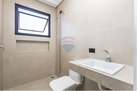 30_photo/94dce64c0b.8cc17f8f7b4e5195-ATLAS-52bedf36-8b4c-440b-afbd-ab28ba46dbfd.jpg de casa à venda com 4 quartos, 247m² em Santa Cândida, Curitiba