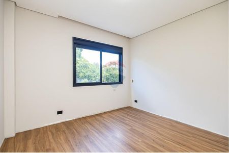 24_photo/94dce64c0b.8cc17f8f7b4e5195-ATLAS-5bf2d354-4c3e-42d8-996c-8938b40cef0e.jpg de casa à venda com 4 quartos, 247m² em Santa Cândida, Curitiba