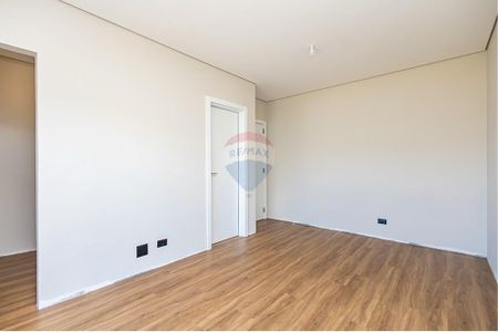 35_photo/94dce64c0b.8cc17f8f7b4e5195-ATLAS-d7f6b53a-0010-4589-96ba-d0abf32ad447.jpg de casa à venda com 4 quartos, 247m² em Santa Cândida, Curitiba