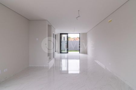 8_photo/94dce64cc7.80fcbb1757050552-ATLAS-9feb7b77-4033-41f4-b125-7ac3bd2d01ce.jpg de casa à venda com 3 quartos, 116m² em Santa Cândida, Curitiba