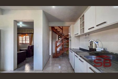 13_photo/94dce64ea3.2d5b66cf4807465a-ATLAS-6f2e26b0-8696-4de6-aa61-5d05ee3629da.jpg de casa à venda com 3 quartos, 110m² em Santa Cândida, Curitiba