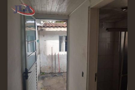 11_photo/94dce650af.02f29140979457be-ATLAS-f034f05f-e391-416a-80a4-dbb2632fa97f.jpg de casa à venda com 3 quartos, 100m² em Santa Cândida, Curitiba