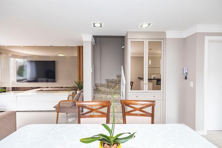 3_photo/94dce650af.3ddf5e48fefe922b-ATLAS-44733477-d3c2-4ce7-9634-2cb824523a5d.jpg de casa à venda com 3 quartos, 240m² em Santa Cândida, Curitiba