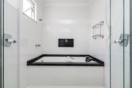 4_photo/94dce650af.3ddf5e48fefe922b-ATLAS-87e3bd66-df4a-4df0-86b2-734f0e7e323f.jpg de casa à venda com 3 quartos, 240m² em Santa Cândida, Curitiba