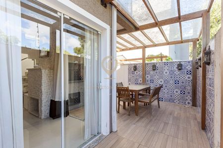 32_photo/94dce6513b.63a6fa1e11ad27c1-ATLAS-629cdcd0-bdd4-4759-a05a-c2f0142e2068.jpg de casa à venda com 3 quartos, 154m² em Santa Cândida, Curitiba