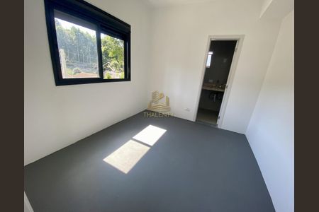 15_photo/94dce65169.588d4a7fb74764b6-ATLAS-b5388bb0-0001-42e1-aafc-26657d08f943.jpg de casa à venda com 3 quartos, 150m² em Santa Cândida, Curitiba