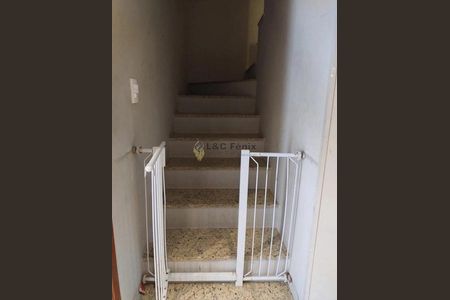 2_photo/94dce6517d.0fca3daec1aa15fd-ATLAS-eb25b837-e255-488f-a8f0-6ad8d4cf0e2b.jpg de casa à venda com 3 quartos, 180m² em Santa Cândida, Curitiba