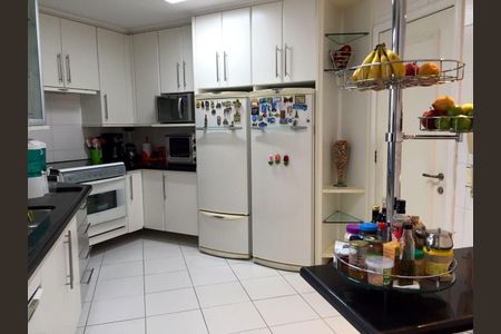 10_photo/94dce651a9.df2406aa61ba3211-ATLAS-a13d27bb-2c47-4291-b0cf-e7c6daa8198f.jpg de apartamento à venda com 3 quartos, 149m² em Santa Cândida, Curitiba