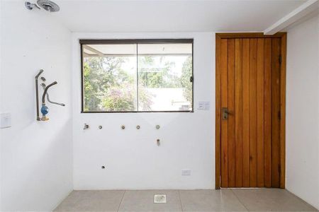 11_photo/94dce65545.c48af063ec79423e-ATLAS-396fff13-3e90-4db8-a545-4199faaf6c64.jpg de casa à venda com 4 quartos, 350m² em Santa Cândida, Curitiba