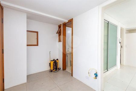 20_photo/94dce65545.c48af063ec79423e-ATLAS-4dcb628c-e754-4e65-9da5-33c698835319.jpg de casa à venda com 4 quartos, 350m² em Santa Cândida, Curitiba