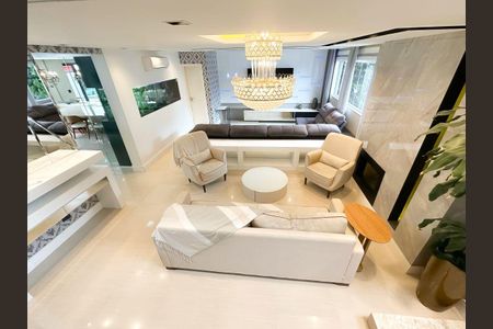 10_photo/94dce655a7.debdfc4cdf3131d8-ATLAS-79a4c1f5-778b-49b7-a063-3ec9c1952318.jpg de casa de condomínio à venda com 4 quartos, 245m² em Santa Cândida, Curitiba