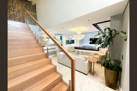 13_photo/94dce655a7.debdfc4cdf3131d8-ATLAS-c8bb71d1-2368-4d4f-8f8e-b01885cd0db6.jpg de casa de condomínio à venda com 4 quartos, 245m² em Santa Cândida, Curitiba