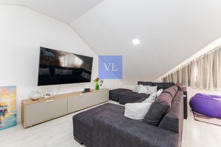 7_photo/94dce65759.8d9d2e8c4e07ca84-ATLAS-8356c789-c2d8-4e89-a893-f618f848dfd2.jpg de casa à venda com 3 quartos, 160m² em Santa Cândida, Curitiba