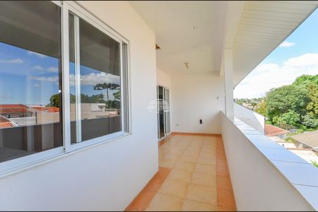 6_photo/94dce65867.5e2511c6536d59b0-ATLAS-bb0a9f5a-cf8b-4886-a372-d5246e9912e8.jpg de casa à venda com 4 quartos, 320m² em Santa Cândida, Curitiba
