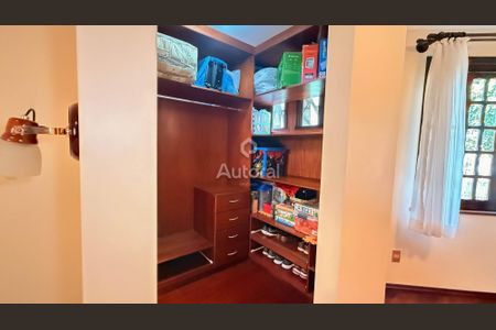 18_photo/94dce65919.646fae3a1fa4a2d8-ATLAS-da35b1b1-8183-407d-a45f-32b058eae0fe.jpg de casa à venda com 3 quartos, 196m² em Santa Cândida, Curitiba