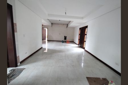 3_photo/94dce65a05.ae6c0d4ae2e822c2-ATLAS-cf903e24-7b4c-43f2-a7c2-7040ac3e945d.jpg de casa à venda com 2 quartos, 326m² em Santa Cândida, Curitiba