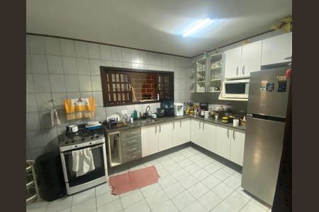 9_photo/94dce65a1d.614b6dbc1122d364-ATLAS-0a974ed9-9ca1-43a7-9e62-756c23ecaae8.jpg de casa à venda com 3 quartos, 125m² em Santa Cândida, Curitiba