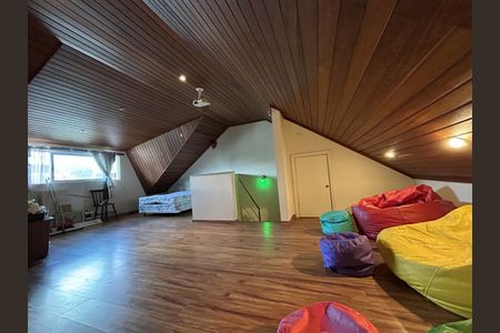 29_photo/94dce65a2b.8f1d53d875ed63cb-ATLAS-0118c739-33bc-4b3c-b01c-979ce06efa28.jpg de casa para alugar com 3 quartos, 119m² em Santa Cândida, Curitiba