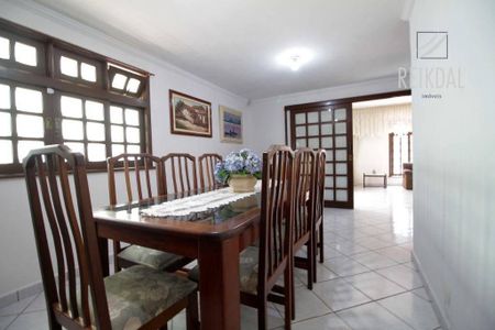 6_photo/94dce65a5d.ef7c58586888ab74-ATLAS-c2a3d0bc-e8fb-4ac7-9c6d-de7cd4e0409f.jpg de casa à venda com 3 quartos, 196m² em Santa Cândida, Curitiba