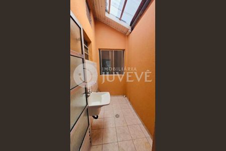 8_photo/94dce65b01.9c5959cca0926d06-ATLAS-46d223fa-0c5e-414f-bd2f-3c754691d08a.jpg de casa para alugar com 2 quartos, 60m² em Santa Cândida, Curitiba