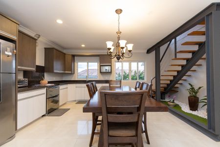 8_photo/94dce65be3.9d8fed69801cdea0-ATLAS-5573d200-c956-42fb-88e8-4bc8a7eb10fd.jpg de casa à venda com 3 quartos, 324m² em Santa Cândida, Curitiba