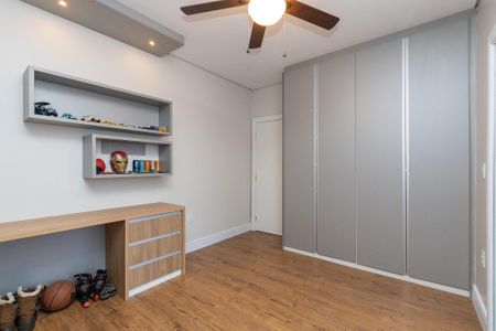 5_photo/94dce65be3.9d8fed69801cdea0-ATLAS-e28a65a9-3154-4081-8d45-b585d569f231.jpg de casa à venda com 3 quartos, 324m² em Santa Cândida, Curitiba