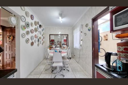 5_photo/94dce65bff.2f15d505e37c7ac5-ATLAS-55a0ae14-7d28-4b09-826d-253c4de4b07e.jpg de casa à venda com 4 quartos, 125m² em Santa Cândida, Curitiba