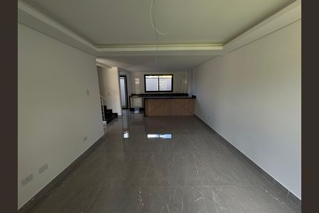 2_photo/94dce65c95.6e795dfd64e180cd-ATLAS-7d445a83-54f5-41d3-853f-b1d47b2061a3.jpg de casa à venda com 3 quartos, 110m² em Santa Cândida, Curitiba