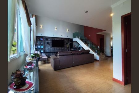 19_photo/94dce65d23.4b1885837c1b9428-ATLAS-64df0e67-ebed-4190-bbd7-28a88c6ea929.jpg de casa à venda com 6 quartos, 435m² em Santa Cândida, Curitiba