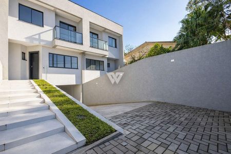 3_photo/94dce65e2f.94fb97af22559eef-ATLAS-1a8f0c97-ad50-448c-993b-e8566e923b5f.jpg de casa à venda com 3 quartos, 210m² em Boa Vista, Curitiba