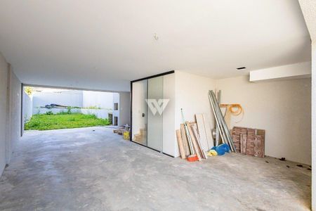 2_photo/94dce65e2f.cbd830ccbed53579-ATLAS-bcd449af-e035-4afd-9930-8d696c77e801.jpg de casa à venda com 3 quartos, 166m² em Boa Vista, Curitiba