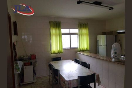 16_photo/94dce65eb9.7e2ea02b9085bf9d-ATLAS-2146be9b-cd7c-40d8-ad96-48ae68576552.jpg de casa à venda com 5 quartos, 243m² em Santa Cândida, Curitiba