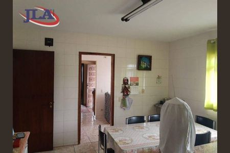 18_photo/94dce65eb9.7e2ea02b9085bf9d-ATLAS-ad1a702d-c9e8-4d92-be05-f7b491aff1cd.jpg de casa à venda com 5 quartos, 243m² em Santa Cândida, Curitiba