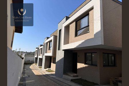 2_photo/94dce65ed3.c5a8bc6ecb747167-ATLAS-9f3357d9-91fb-4403-af66-d3d1ec1093ea.jpg de casa à venda com 3 quartos, 94m² em Santa Cândida, Curitiba