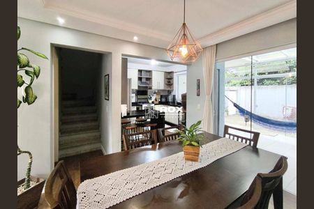 3_photo/94dce65f1f.b88c9f23dde11cca-ATLAS-a0b38392-da9f-4e04-ba85-5e84d0abd44b.jpg de casa à venda com 3 quartos, 113m² em Santa Cândida, Curitiba