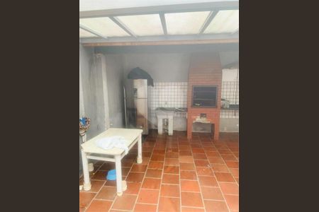 15_photo/94dce65f3f.6e9f2fa600d0adfa-ATLAS-2a1ef4db-60ca-473c-9cd6-a3b06a30edd8.jpg de casa à venda com 3 quartos, 132m² em Santa Cândida, Curitiba