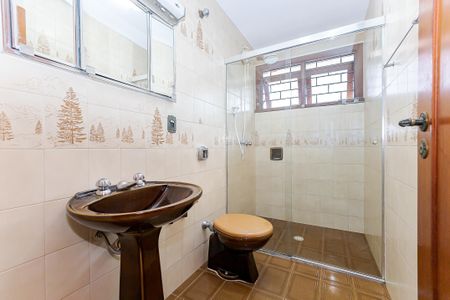 4_photo/94dce65f85.a7b2593691b93303-ATLAS-172e9b7e-e93d-4c6a-8ebe-6390b11d9e92.jpg de casa à venda com 3 quartos, 229m² em Boa Vista, Curitiba