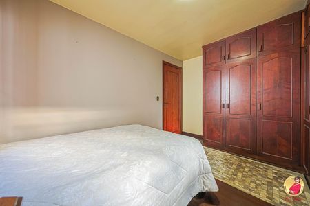 19_photo/94dce65f85.a7b2593691b93303-ATLAS-d5e19ffc-d471-4efb-821d-ec8b8a4ae61f.jpg de casa à venda com 3 quartos, 260m² em Boa Vista, Curitiba