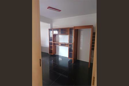 6_photo/94dce65fb7.ee31d1fd9df23408-ATLAS-a77c1bc6-9d21-4986-ab54-100dba68877f.jpg de casa à venda com 3 quartos, 198m² em Boa Vista, Curitiba