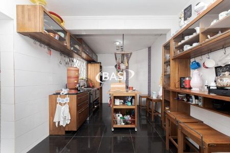 8_photo/94dce65fdb.895b4fd8f0a2cd65-ATLAS-8abdc8f0-29da-4a31-926c-7f6fd6819d20.jpg de casa à venda com 3 quartos, 197m² em Boa Vista, Curitiba