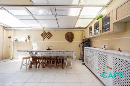 22_photo/94dce66009.c4a86b3c211625c7-ATLAS-5cce9c4a-edeb-4042-b14a-318d82d03b7a.jpg de casa à venda com 3 quartos, 147m² em Boa Vista, Curitiba