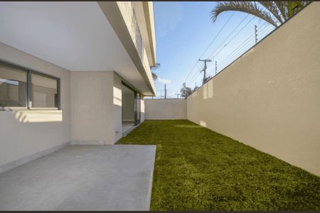 4_photo/94dce66009.ceff8192393c33de-ATLAS-135a098f-e467-4e44-b5ec-1b5815ccc761.jpg de casa à venda com 3 quartos, 298m² em Boa Vista, Curitiba