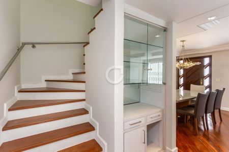 5_photo/94dce661bb.0e5b1f30867bba0e-ATLAS-15de2d4c-aafd-4ce8-8c61-9ca262ff580e.jpg de casa à venda com 3 quartos, 132m² em Boa Vista, Curitiba