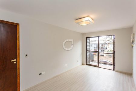 10_photo/94dce661bb.0e5b1f30867bba0e-ATLAS-3f0e95ac-8e9c-4cc2-a0ef-ce689d5d24be.jpg de casa à venda com 3 quartos, 136m² em Boa Vista, Curitiba