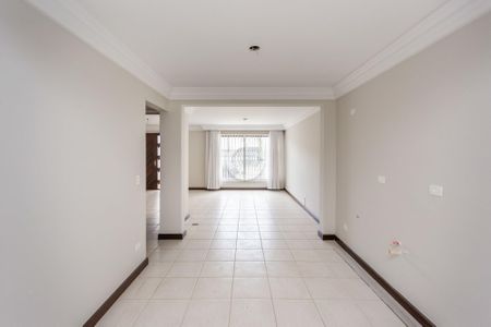 2_photo/94dce661bb.0e5b1f30867bba0e-ATLAS-6cb60919-2b74-4a83-97c8-875dde445d4e.jpg de casa à venda com 3 quartos, 136m² em Boa Vista, Curitiba