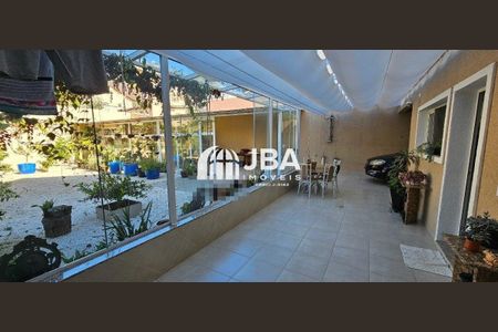 9_photo/94dce66293.9c27ff06134c7db2-ATLAS-12367348-c3fa-4bec-98f1-c41e3d6a30e1.jpg de casa à venda com 4 quartos, 440m² em Boa Vista, Curitiba