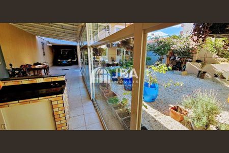 10_photo/94dce66293.9c27ff06134c7db2-ATLAS-76db863f-9f45-44c8-b1cd-da093fac68bc.jpg de casa à venda com 4 quartos, 440m² em Boa Vista, Curitiba